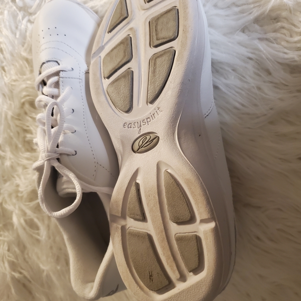 🇺🇸Easy Spirit White Leather Athletic Shoes Size 9 1/2 - Picture 6 of 6
